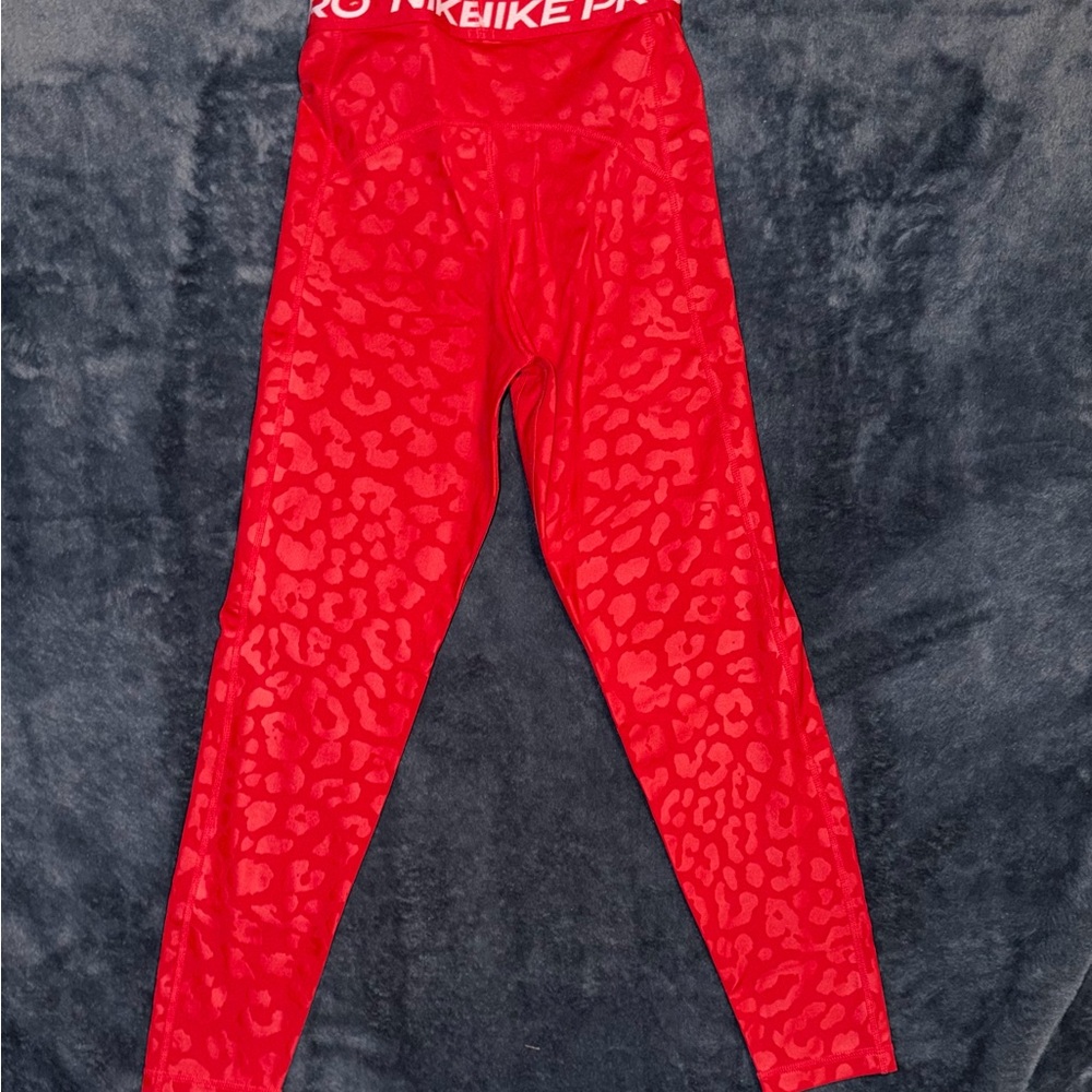 Nike Pro Women's Red Leopard-Print Leggings